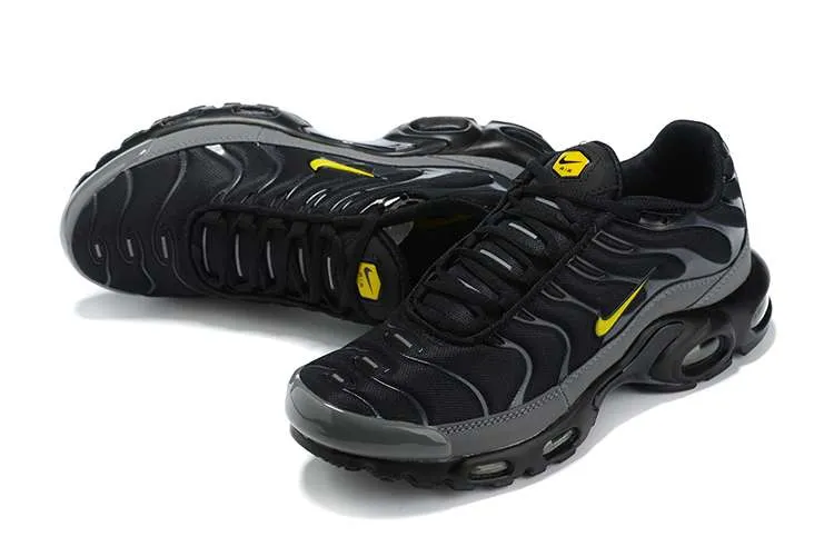 AIR MAX PLUS TN 'BATMAN'