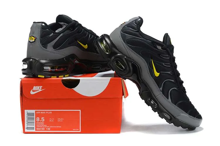 AIR MAX PLUS TN 'BATMAN'