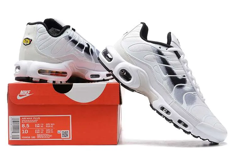 AIR MAX PLUS TN 'SPRAY PAINT SWOOSH'